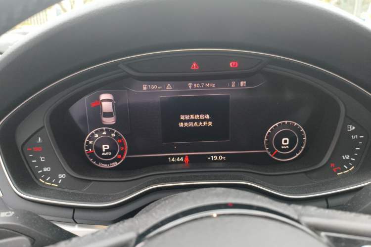 Used Audi A4L 2018 30th Anniversary Edition 40 TFSI Fashion Model