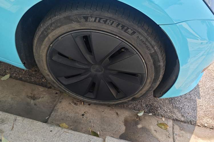 Used Tesla Model 3 2022 Rear-Wheel-Drive Version