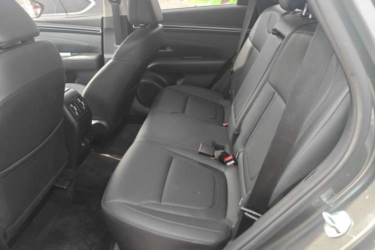 Used Hyundai Tucson 2023 Tucson L 1.5T Automatic Two-Wheel Drive DLX Luxury Edition Left Rear Seat