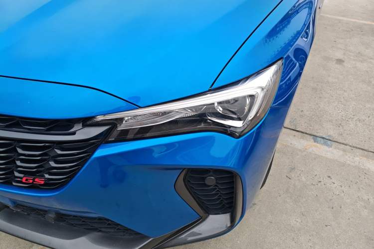 Used Buick Verano 2022 Pro GS Wind-Chasing Edition Left Front Headlight