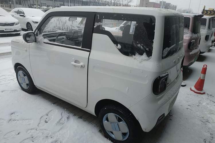 Used Geely Galaxy Panda 2024 Panda Mini 200km Endurance Bear
