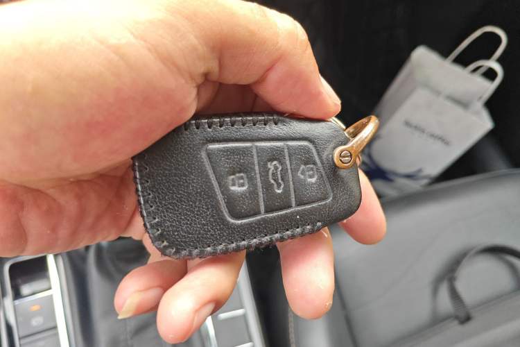 Used Volkswagen Passat 2019 330TSI Elite Edition China V Standard Vehicle Key