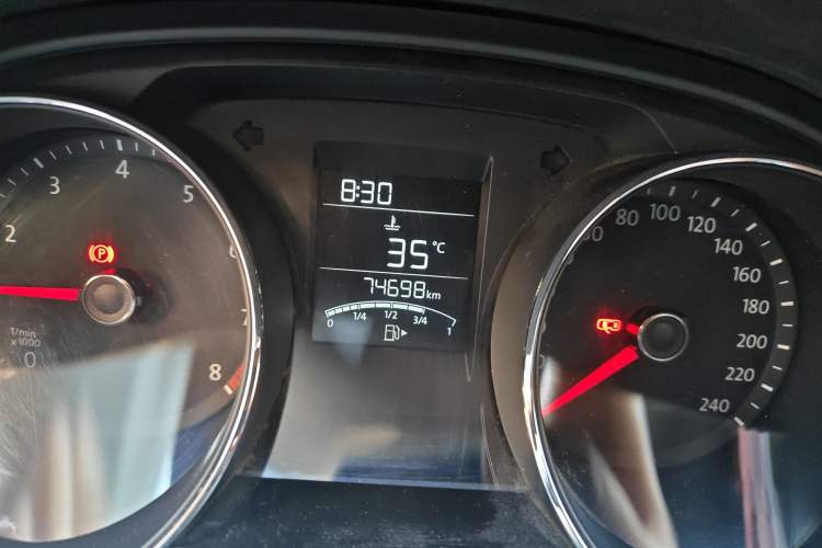 Used Volkswagen Bora 2016 1.6L Manual Fashion Edition
