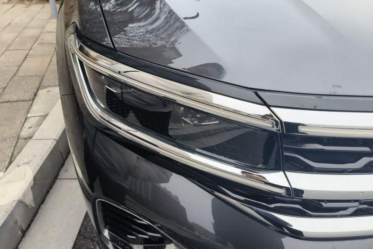 Used Volkswagen Talagon 2021 530TSI Four-Wheel Drive Flagship Shengjing Edition Pro Right Front Headlight