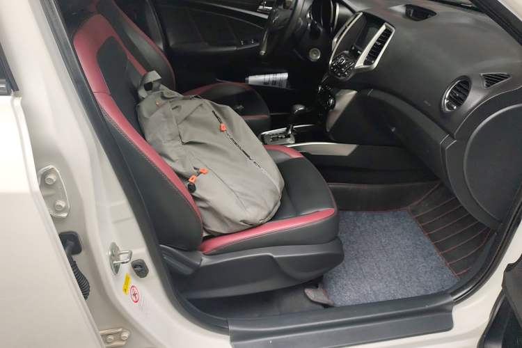 Used CHANGAN Eado 2015 1.6L Automatic Junku Model China V Standard Right Front Seat