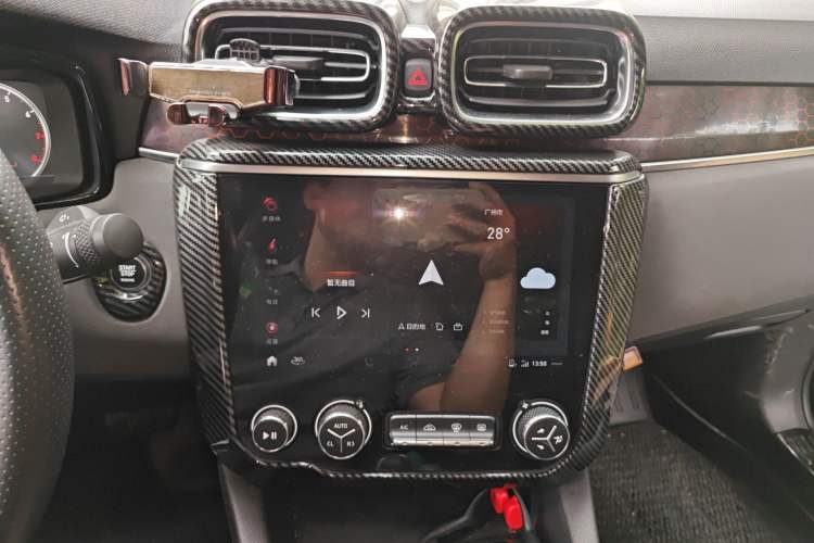 Used Lynk & Co 03 2019 2.0TD Automatic Jing Pro Edition Audio And AC Panel