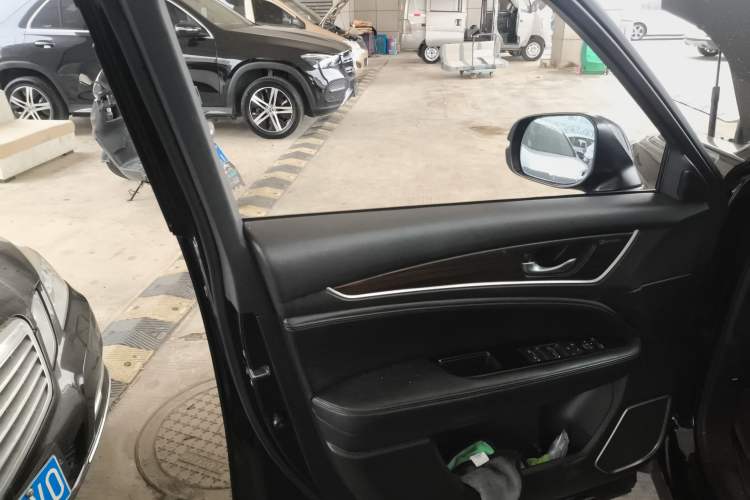 Used Honda Avancier 2017 240TURBO Two-Wheel Drive Luxury Edition
