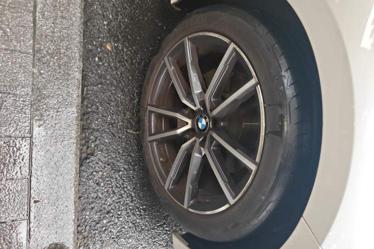 Used BMW 3 Series 2021 Second Facelift 325Li M Sport Package
