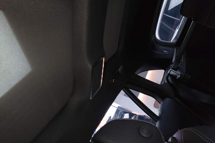 Used Mercedes-Benz GLC 2022 Refreshed GLC 300 L 4MATIC Dynamic Edition Prestige Version
