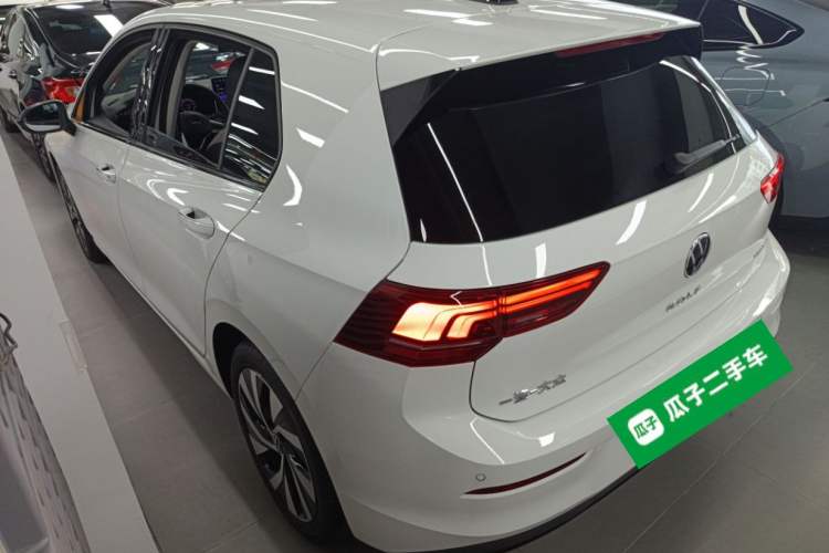 Used Volkswagen Golf 2025 Facelifted 300TSI Pro
