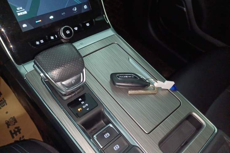 Used Roewe RX5 2022 330TGI Automatic National Style Edition
