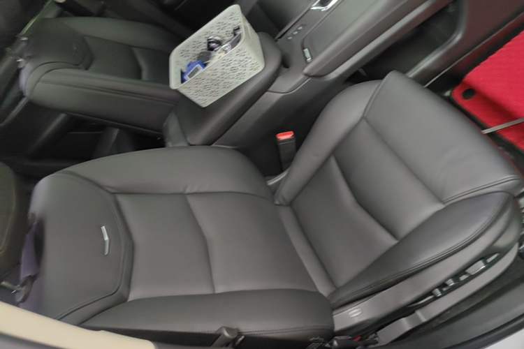 Used Cadillac XT5 2018 28T Four-Wheel Drive Luxury Model
