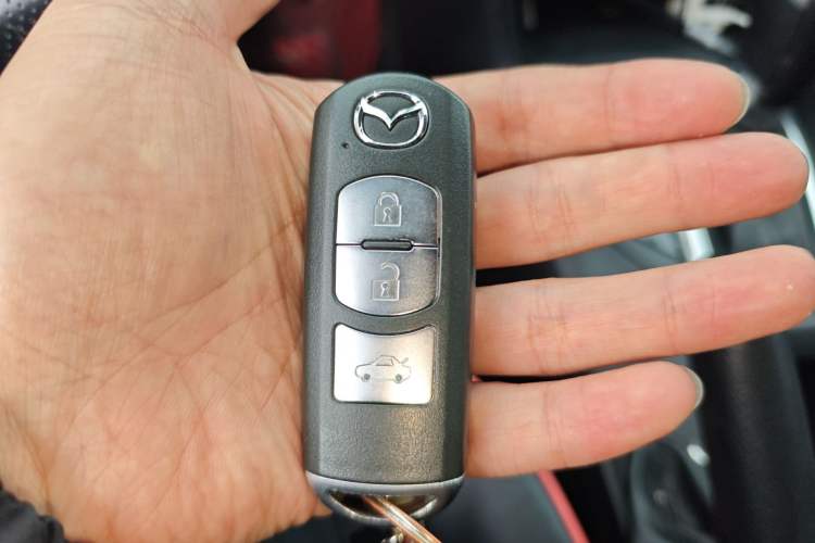 Used Mazda 3 Axela 2016 Sedan 1.5L Automatic Comfort Model Vehicle Key