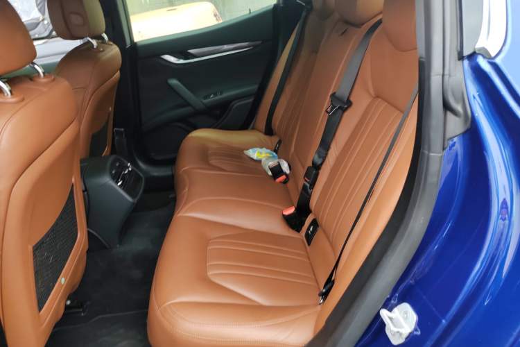 Used Maserati Ghibli 2014 3.0T Standard Edition Left Rear Seat