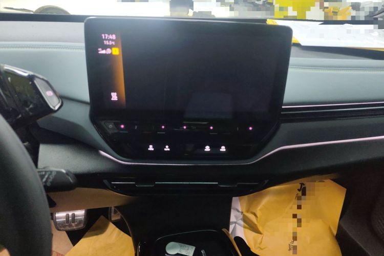 Used Volkswagen ID.4 X 2023 Pure Long-Range Version Audio And AC Panel