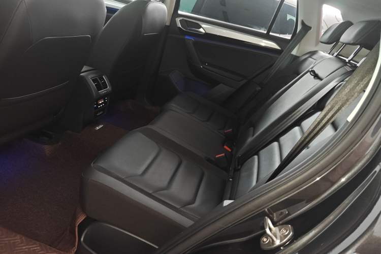 Used Volkswagen Tayron 2020 330TSI Two-Wheel Drive Luxury Smart Connectivity Version