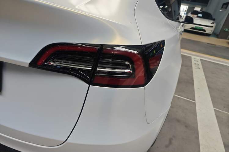 Used Tesla Model Y 2022 Rear-Wheel-Drive Version

