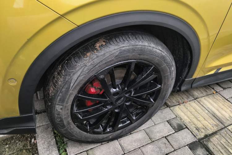 Used Geely Auto Coolray 2021 1.5TD DCT Battle Left Front Wheel Hub