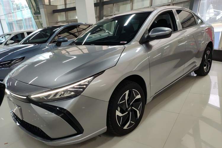 Used Geometry G6 2024 500KM Prestige Version