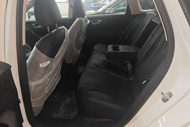 Used Roewe D7 2025 DMH 125km World Champion Edition Left Rear Seat