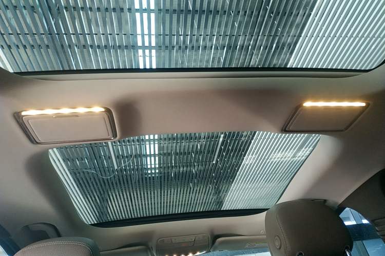 Used Mercedes-Benz E-Class 2020 E 300 L Stylish Model Headliner