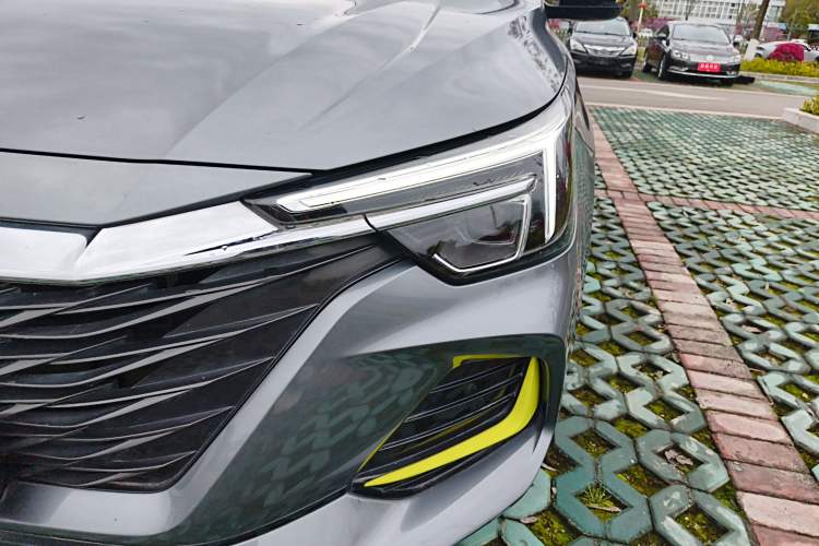 Used Roewe i6 MAX 2020 300TGI Automatic Sporty Cool Edition Left Front Headlight