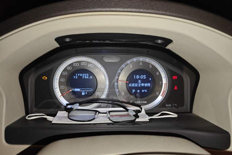 Used Volvo S80L 2010 2.5T Zhiya Edition