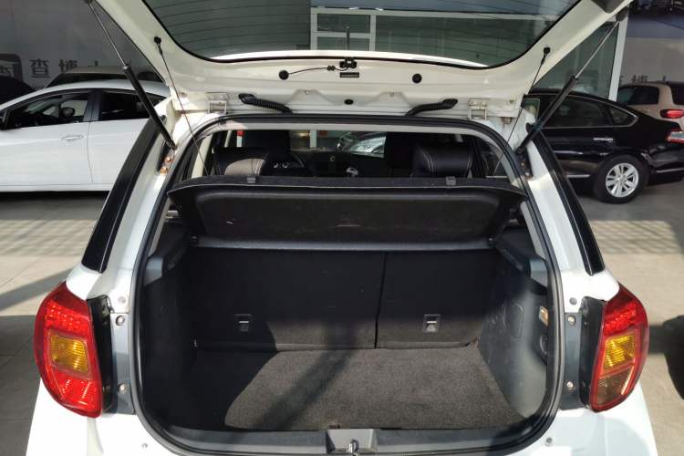 Used Suzuki SX4 2013 1.6L Automatic CoolRide Model