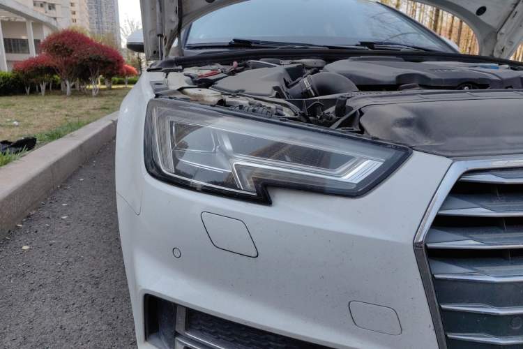 Used Audi A4L 2018 30th Anniversary Edition 40 TFSI Fashion Model
