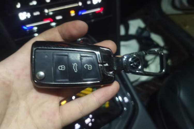 Used Volkswagen Tharu 2020 280TSI Two-Wheel Drive Luxury Plus Version China VI Standard
