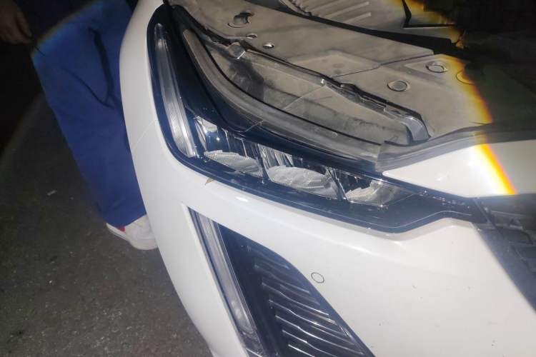 Used Cadillac CT5 2022 28T Luxury Edition Right Front Headlight