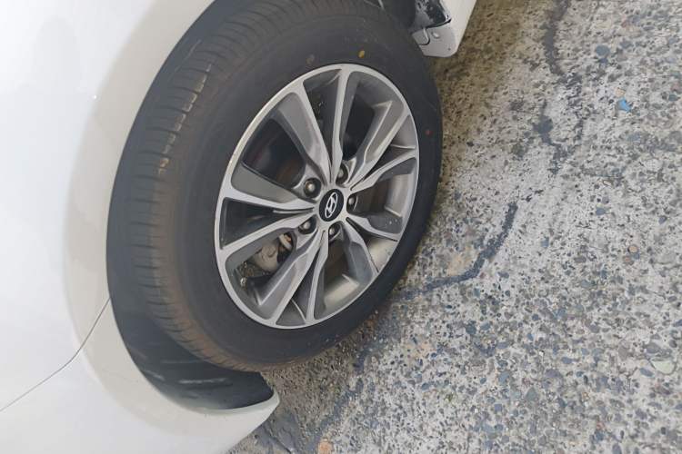 Used Hyundai Sonata 2015 Classic 2.0L Automatic Luxury Edition
