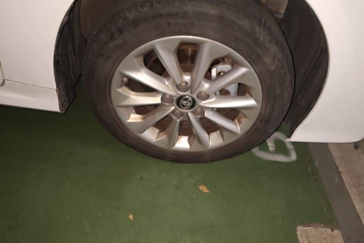 Used Toyota Corolla 2021 1.2T S-CVT Elite PLUS Edition Right Front Wheel Hub