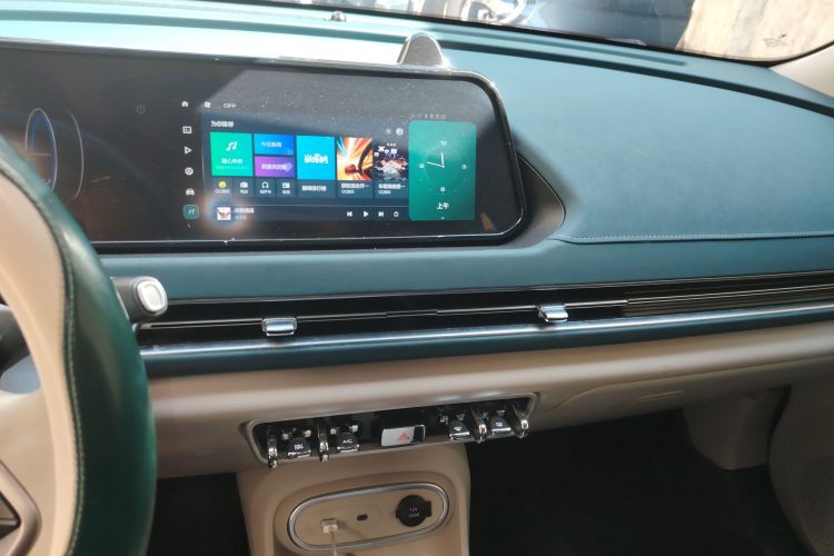 Used ORA Good Cat 2023 401 km Standard Range Premium Version Lithium Iron Phosphate Audio And AC Panel