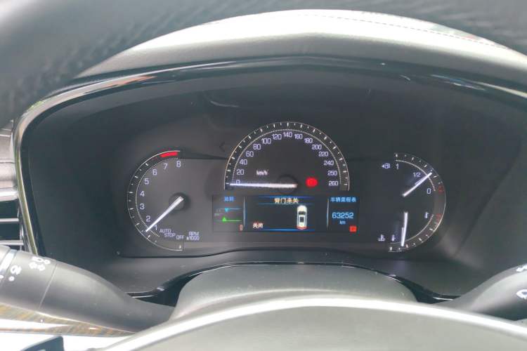 Used Cadillac XT5 2018 25T Tech Model Instrument Cluster