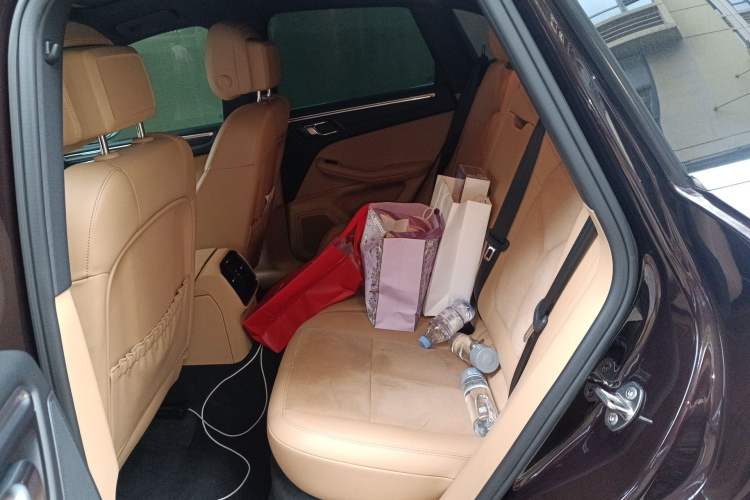 Used Porsche Macan 2017 Macan 2.0T Left Rear Seat