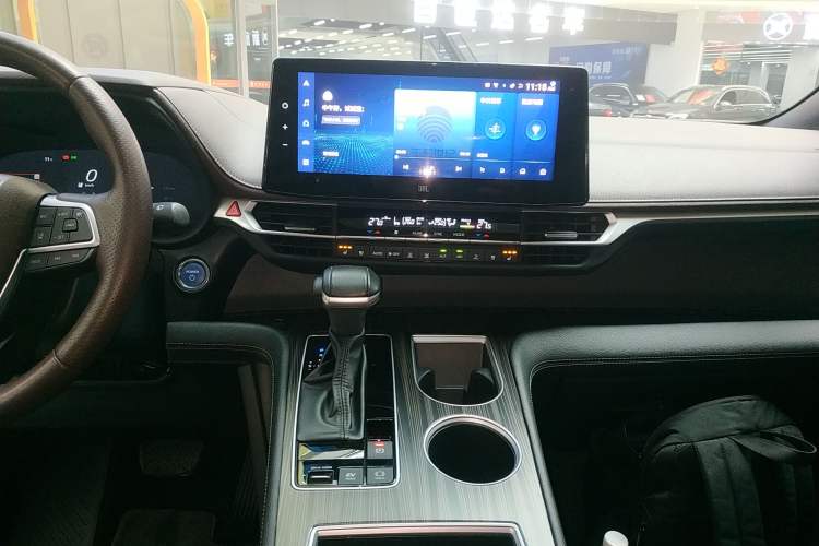 Used Toyota Sienna 2023 2.5L Hybrid Platinum Edition
