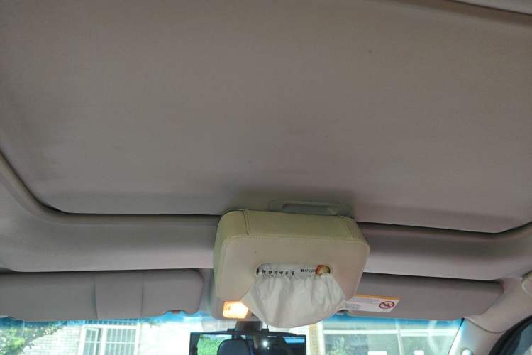 Used JMC Yusheng S350 2016 2.0T Manual Two-Wheel Drive Gasoline Luxury Version with Sunroof 5 Seats