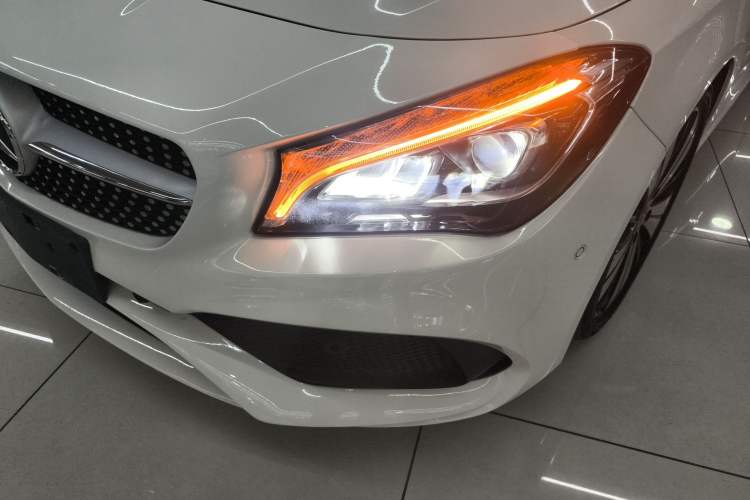 Used Mercedes-Benz CLA 2017 Facelifted CLA 200 Stylish Edition Left Front Headlight