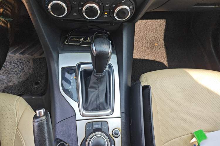 Used Mazda Mazda 3 Axela 2016 Sedan 1.5L Automatic Comfort Model
