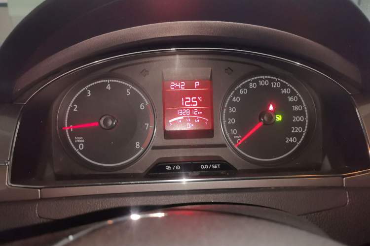 Used Volkswagen Santana 2016 1.6L Automatic Comfort Edition