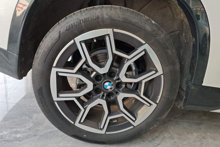 Used BMW X1 2024 sDrive25Li X Design Package Right Rear Wheel Hub