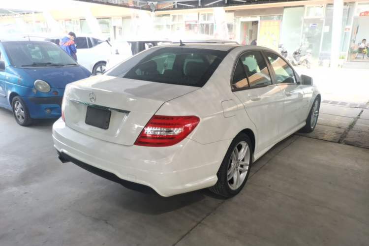 Used Mercedes-Benz C-Class 2013 C 180 Classic Grand Edition
