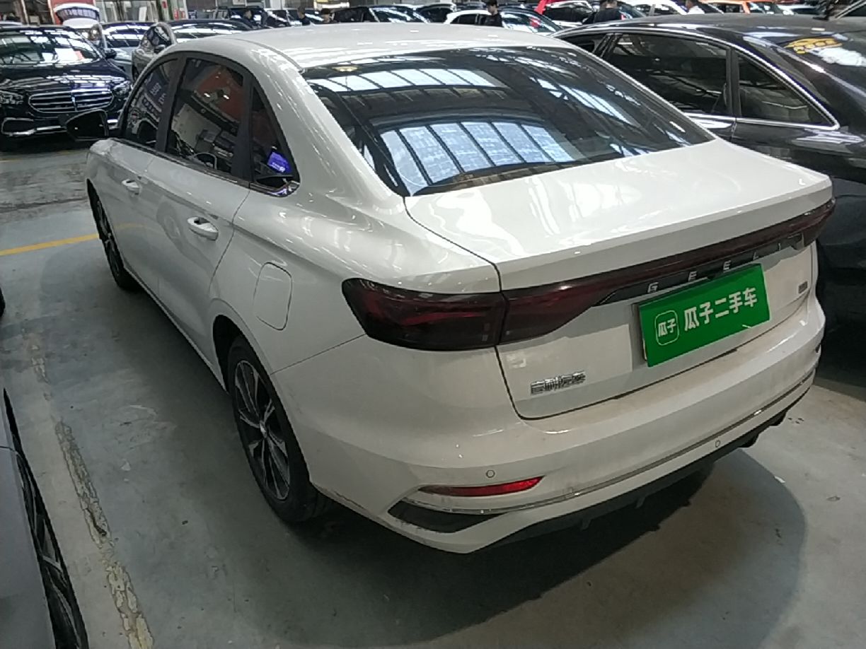 Geely Auto Emgrand 2025 4th Generation 1.5L CVT Luxury Version — снимка 4