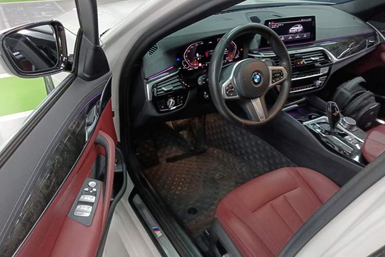 Used BMW 5 Series 2020 530Li Leading Model M Sport Package Driver Seat