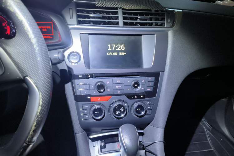 Used DS 6 2014 1.6T Luxury Edition THP160
