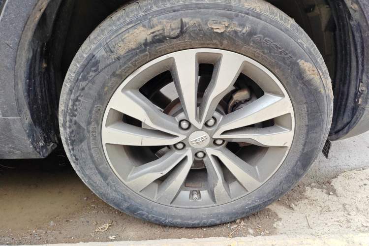 Used Geely Auto Emgrand X7 Sport 2016 1.8TD Automatic ZhiZun Version