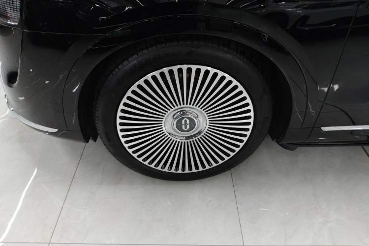 Used Hima AITO M9 2025 Pure Electric Ultra Version 100 kWh 6-Seater Model Left Front Wheel Hub