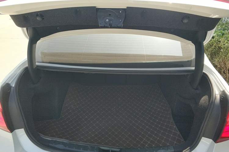 Used BMW 3 Series 2019 320Li Fashion Model
