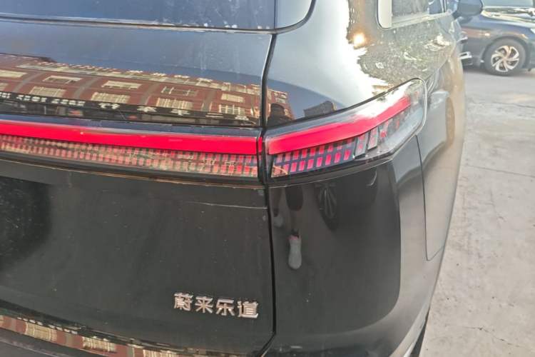 Used ONVO Luxeed L90 2025 Model—Pro Six-Seater Version